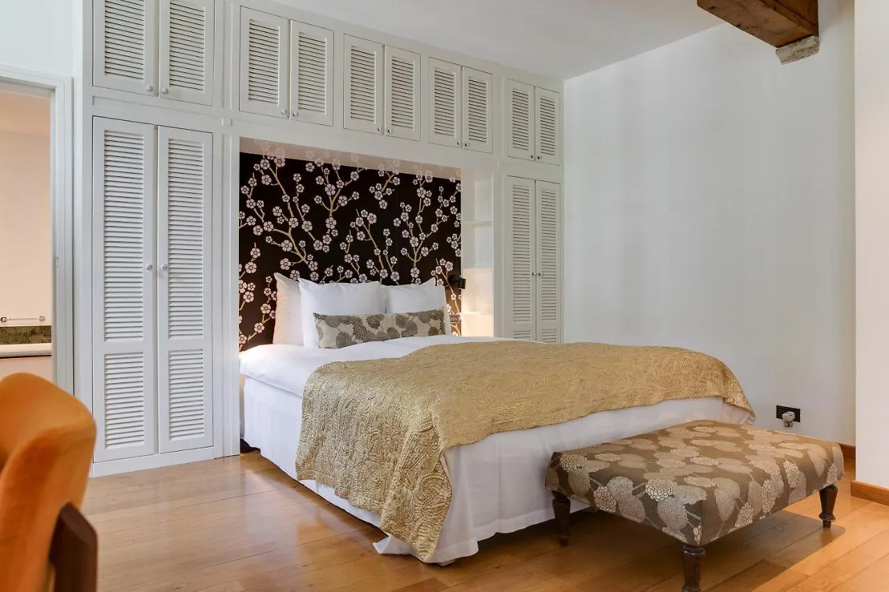 Small Luxury Hotel De Witte Lelie Antwerp 4*,