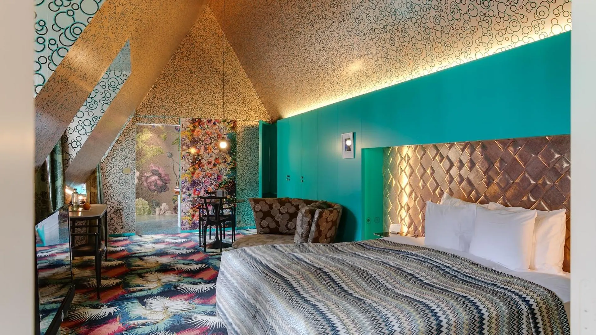 Small Luxury Hotel De Witte Lelie Antwerp 4*,  Belgium