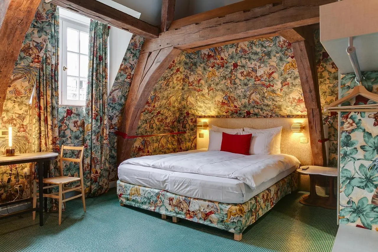 Small Luxury Hotel De Witte Lelie Antwerpen 4*,
